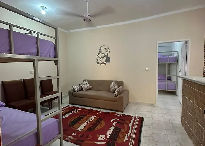 Hostel Skylen *